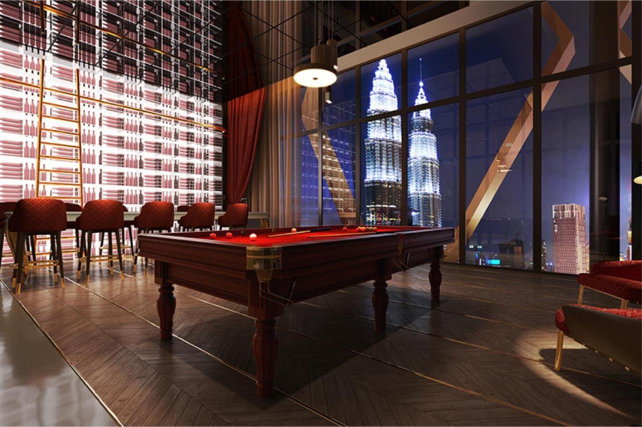 Klcc Scarletz Suites 4Pax Kuala Lumpur By Unimax 外观 照片